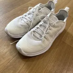 ナイキ　エアマックス　アクシス　ホワイト　27cm