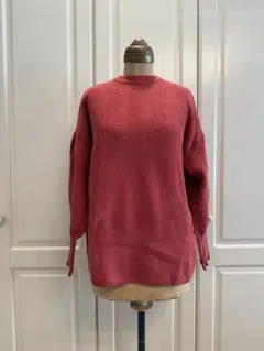 サーモンピンク ニット