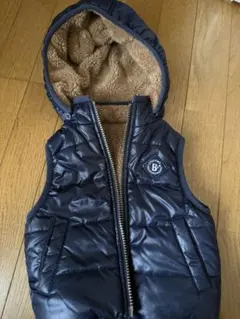 BEAMS mini リバーシブルフード付きネイビー ボアベスト