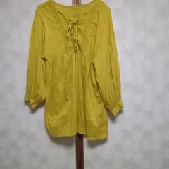 ニコアンド 黄色チュニックのサムネイル