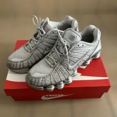 Nike Shox tlシルバー スニーカー　27.5