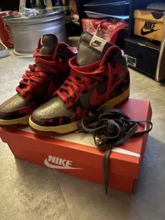 Nike Dunk High 1985 Red Acid Washのサムネイル
