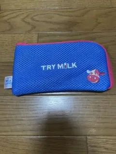 MILK LAND 哺乳瓶ケース 青/赤