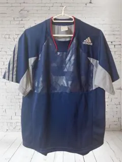 adidas ネイビー グラフィックTシャツ Lサイズのサムネイル