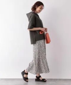 ■お値下げ■ グローバルワーク さらさらサテンフレアワイドパンツ M