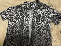 ヒョウ柄　半袖　シャツ