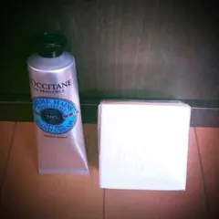 ロクシタン　SHハンドクリーム&ボンメールソープLH