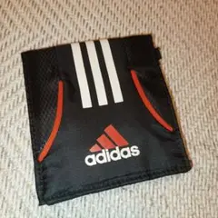 adidas 2つ折り財布
