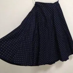 ネイビー ドット柄 フレアスカート ひざ丈のサムネイル