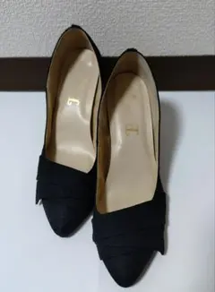 ヒール　靴　黒　パンプス