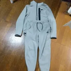 Nike フルジップスウェット グレー