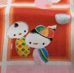 81 古布 はぎれ 2枚 にっこり、こけし柄