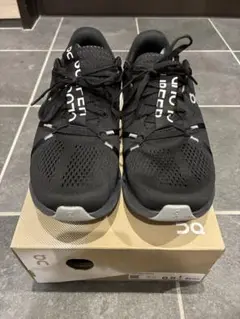 【美品】Onクラウドサーファー　27センチ　黒