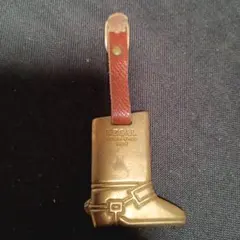 Item thumbnail for item ef1d9c6e-108d-4bb8-922a-5e398c198551