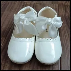 美品 キッズ フォーマルシューズ 白 リボン 女の子 18cm 発表会 結婚式