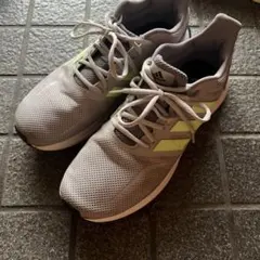 adidas スニーカー グレー×ネオンイエローのサムネイル