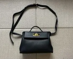 ブラックレザーハンドル付きショルダーバッグ　ハンドバッグ