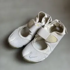 Nike エアリフト　ホワイト