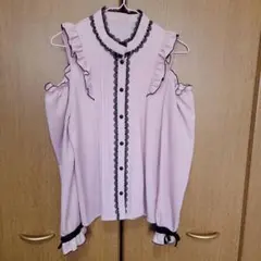フリル付きオフショルダー長袖ブラウス