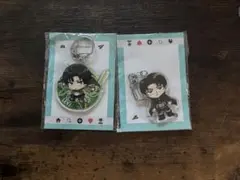 進撃の巨人 リヴァイ アクリルキーホルダー 2点セット