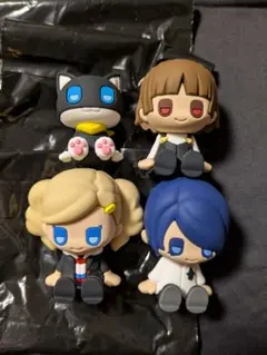 ペルソナ5ザ・ロイヤル　キュートっと　フィギュア　ちょこラバ4点セット ダイソーのサムネイル