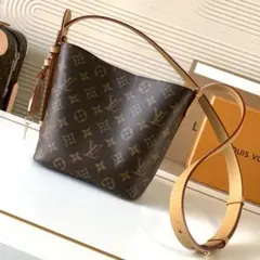 LOUIS VUITTON モノグラム ショルダーバッグ