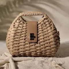 ✨カゴアミバッグ ✨新品未使用 長財布も入る マチあり