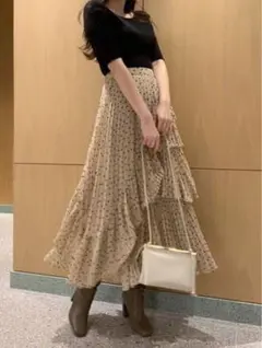 a様専用　スナイデル　SNIDEL シアーボリュームプリーツスカート