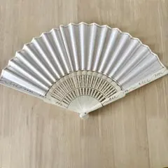 フラメンコ用アバニコ 扇子 両面張り 透かし ホワイト ゴールド - メルカリ