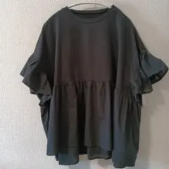 新品タグ付き　ブラック フリル袖 黒 半袖 ブラウスー　 М〜L