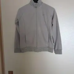 FILAのトレーナージャンパー