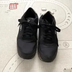 puma ソフトフォーム スニーカー ブラック 23cm