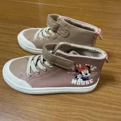 ピンク スニーカー