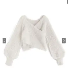 美品【GRL】フェザーニットカシュクールトップス白 [kz448]