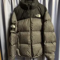 THE NORTH FACE × Supreme ダウンジャケット
