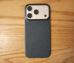 iPhone用カーボンファイバー風ケース