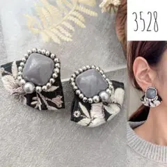 ビーズ刺繍 シルバー インド刺繍リボン ハンドメイド ピアス イヤリング