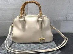 BEVINI バンブーハンドル 2WAYレザーバッグ　アイボリー 牛革のサムネイル