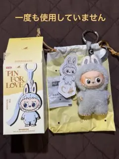 【正規品】 ラブブ ぬいぐるみ アルファベット PIN FOR LOVE C