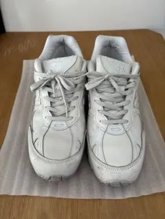 New Balance 991 ホワイト スニーカーのサムネイル