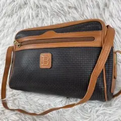BALLY ハンドバッグ Bロゴ 総柄 フラップ PVC レザー ブラック - メルカリ
