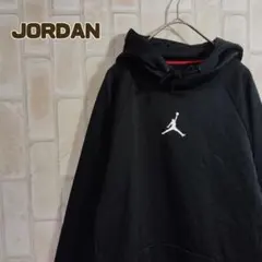 ジョーダン　パーカー　プルオーバー　黒　センター　ロゴ