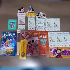 東京ディズニーランド開園当時パンフレット 大小2枚セット - メルカリ