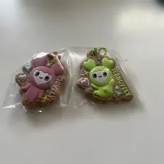 twice Lovelysクッキー型キーホルダー2個セット　ジョンヨン　モモ