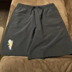 adidas ハーフパンツ　L