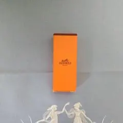 HERMES　UNJARDIN SURLE TOIT 他