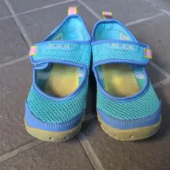 new balance キッズサンダル 青
