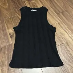 ZARA ザラ　タンクトップ　ノースリーブ　ブラックのサムネイル