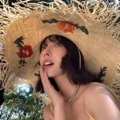 新品　花柄刺繍ストローハット 大きめ