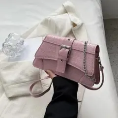 クロコ調　ピンク　バック　ショルダー